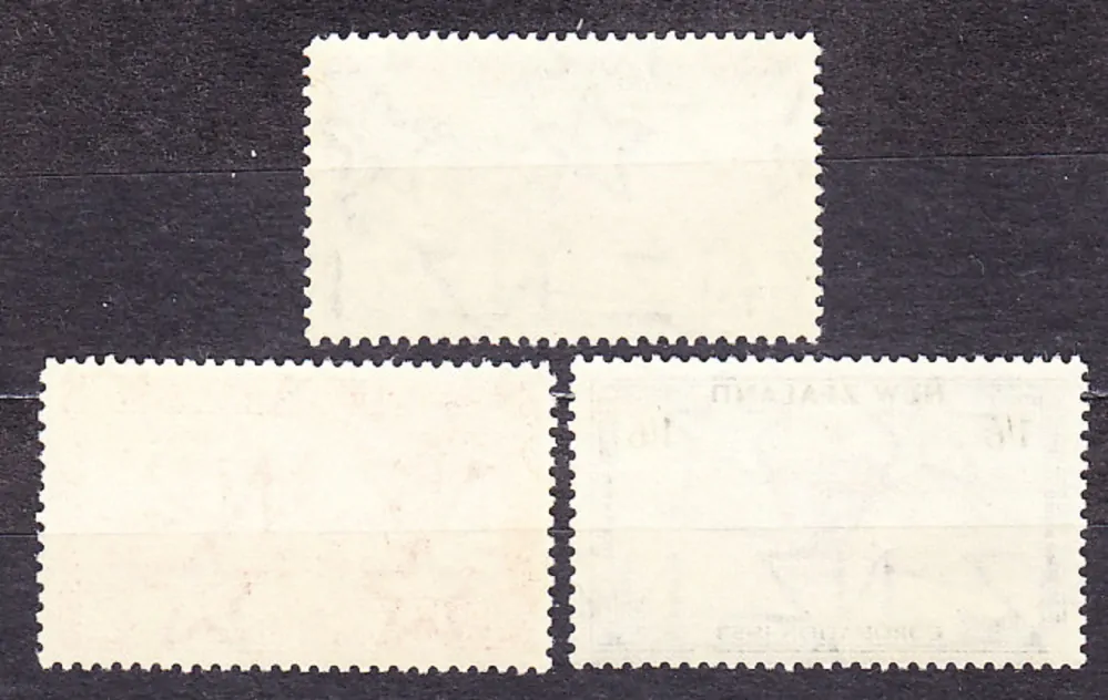 NOVÝ ZÉLAND 1953, Michel 322, 324, 236, ** čisté. KOLÓNIE. KRÁĽOVNÁ ALŽBETA II. - KORUNOVÁCIA.
