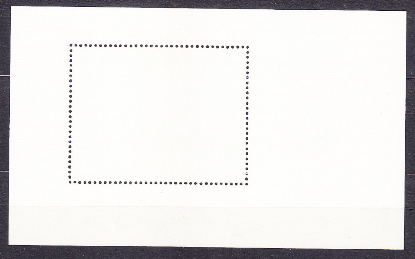 MAĎARSKO 1977, Michel Block 126 A, razený hárček. EURÓPSKA KONFERENCIA, VLAJKY.