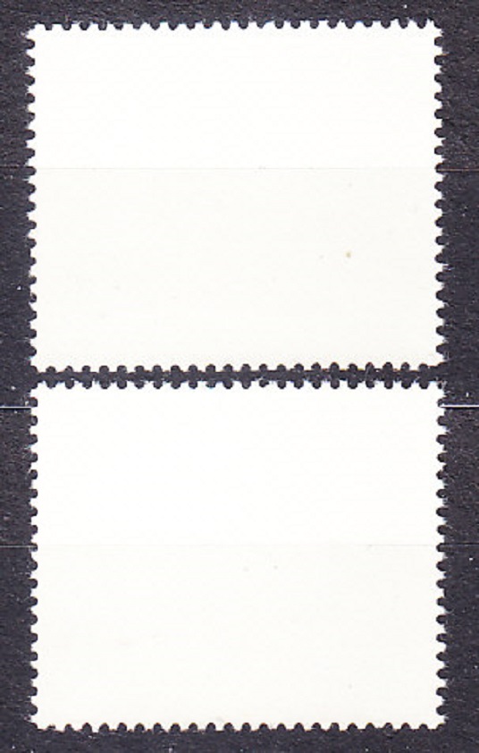 NDR 1975, Michel 2094-2095, ** čistá séria. DEŇ ZNÁMKY - BUDOVY POŠTY.