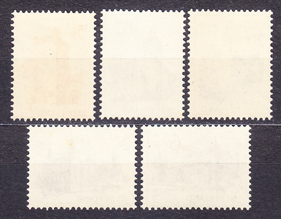 HOLANDSKO 1951, Michel 570-574, ** čistá séria. HRADY.