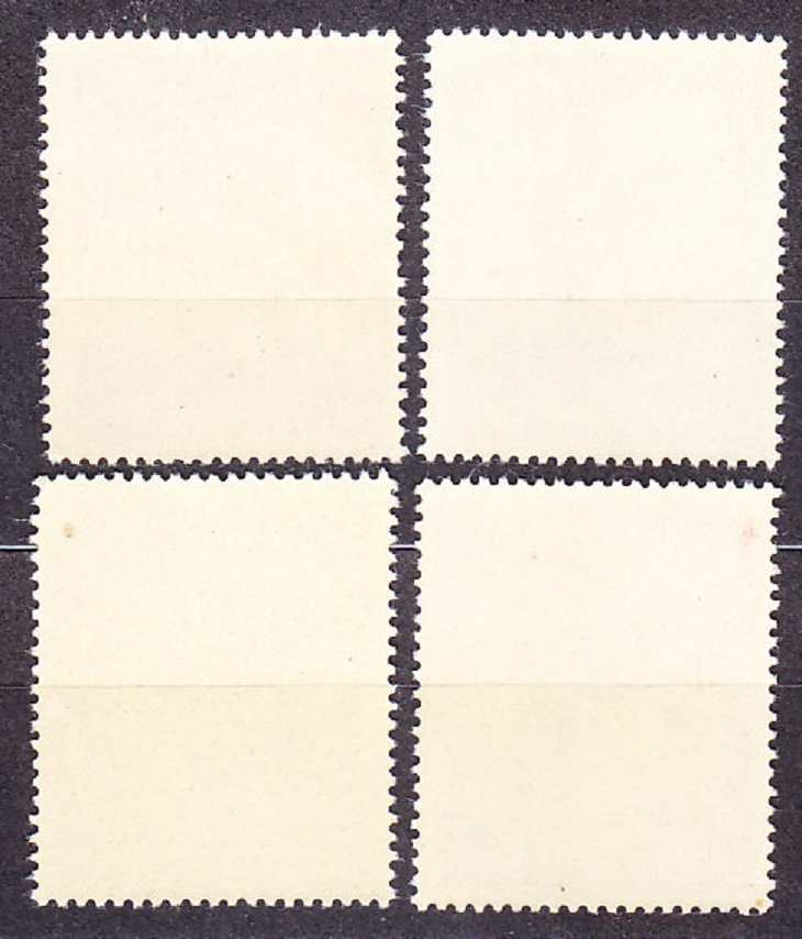 DEUTSCHES REICH 1944, Michel 869-872, ** čistá séria. NA POMOC DEŤOM A MATKÁM.