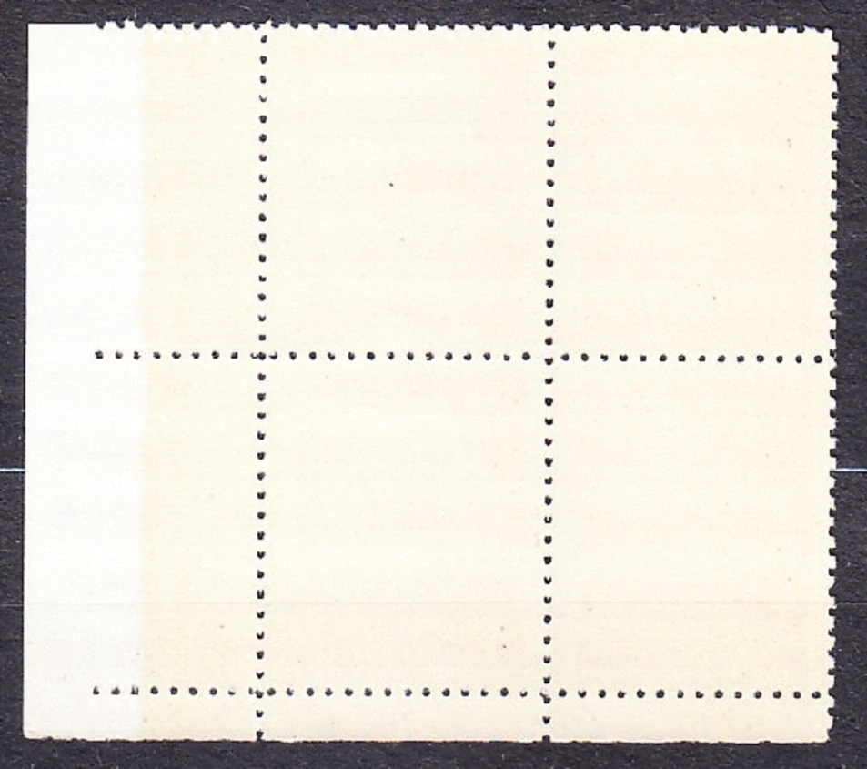 PROTEKTORÁT 1941, Pofis 57, ** čistý rohový 4-blok ( PD ) - úzky okraj. KRAJINY, HRADY, MESTÁ - PRAHA.