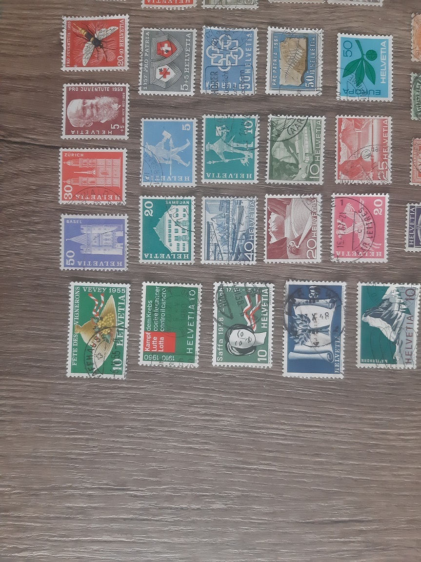 ŠVAJČIARSKO, razené známky, každá iná. 100 KS.