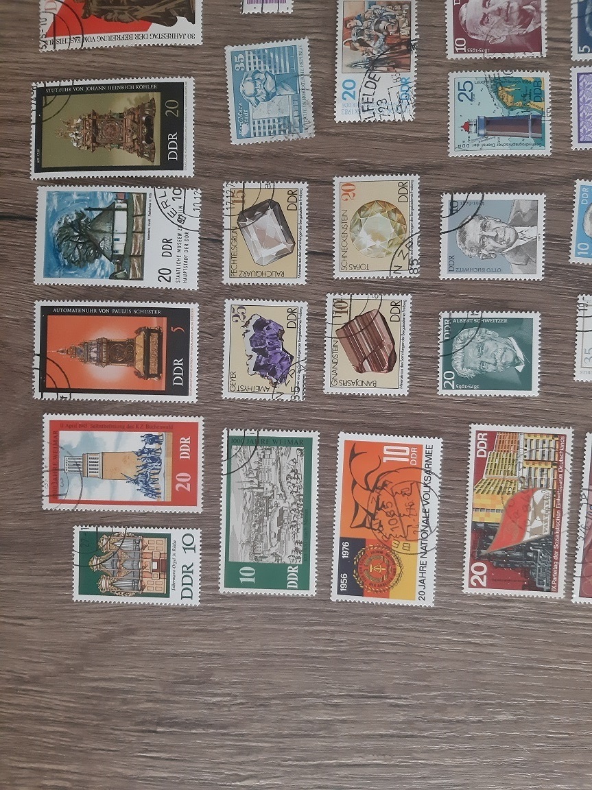 NDR, razené známky, každá iná. 100 KS.