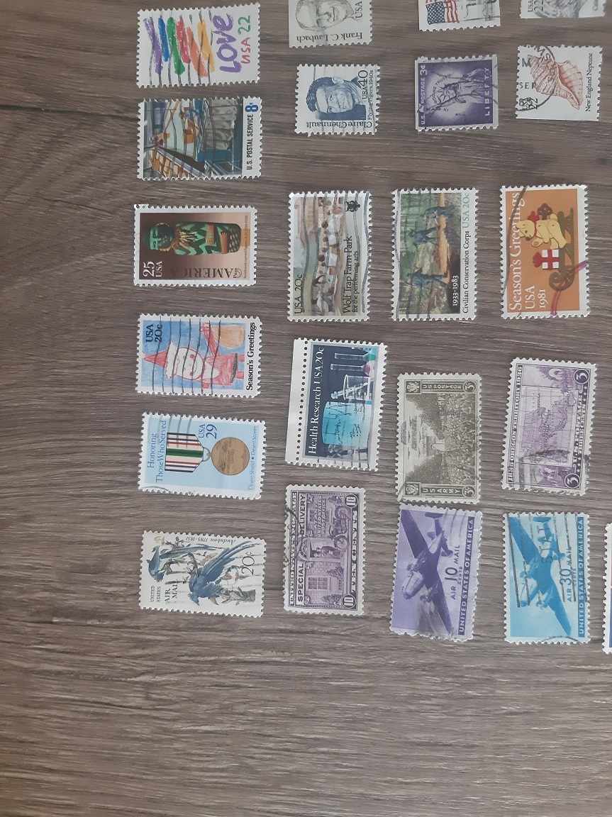 USA, razené známky, každá iná. 100 KS.