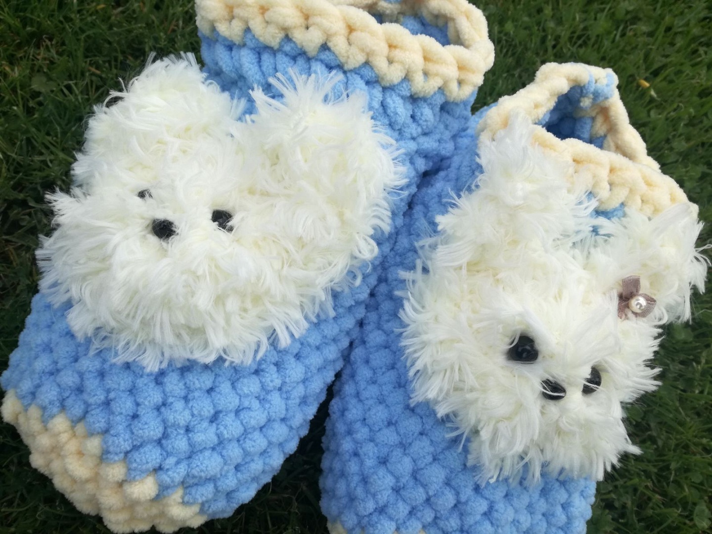 DÁMSKE PAPUČE RUČNE PLETENÉ Z VLNY ALIZE PUFFY FINE A ALIZE PUFFY FUR.