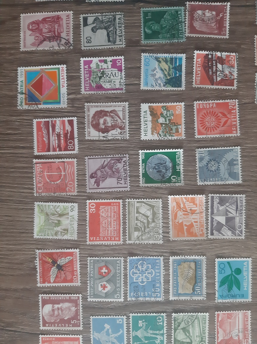 ŠVAJČIARSKO, razené známky, každá iná. 100 KS.