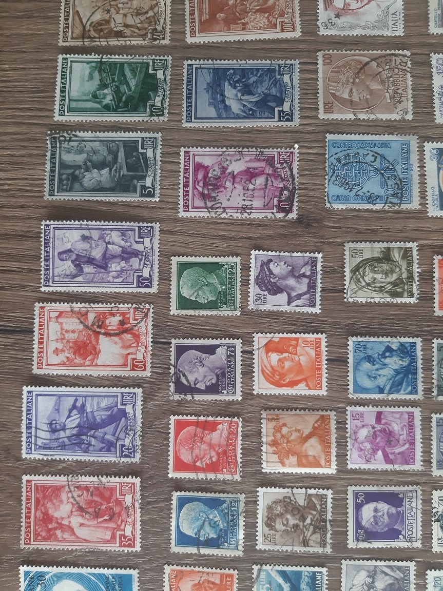 TALIANSKO, razené známky, každá iná. 100 KS.