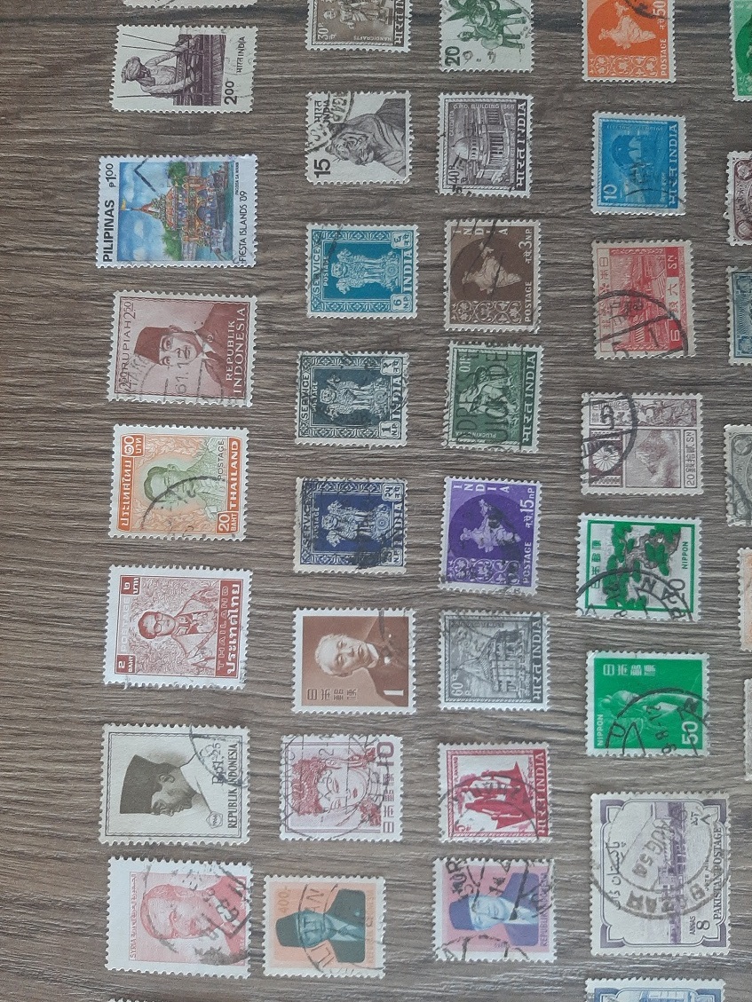 ÁZIA, razené známky, každá iná. 100 KS.