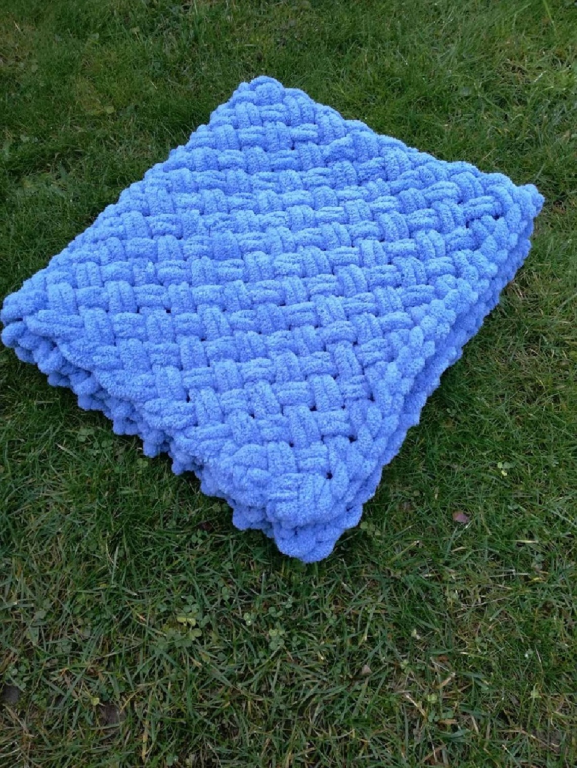 DEKA 74 cm x 76 cm - MODRÁ.
