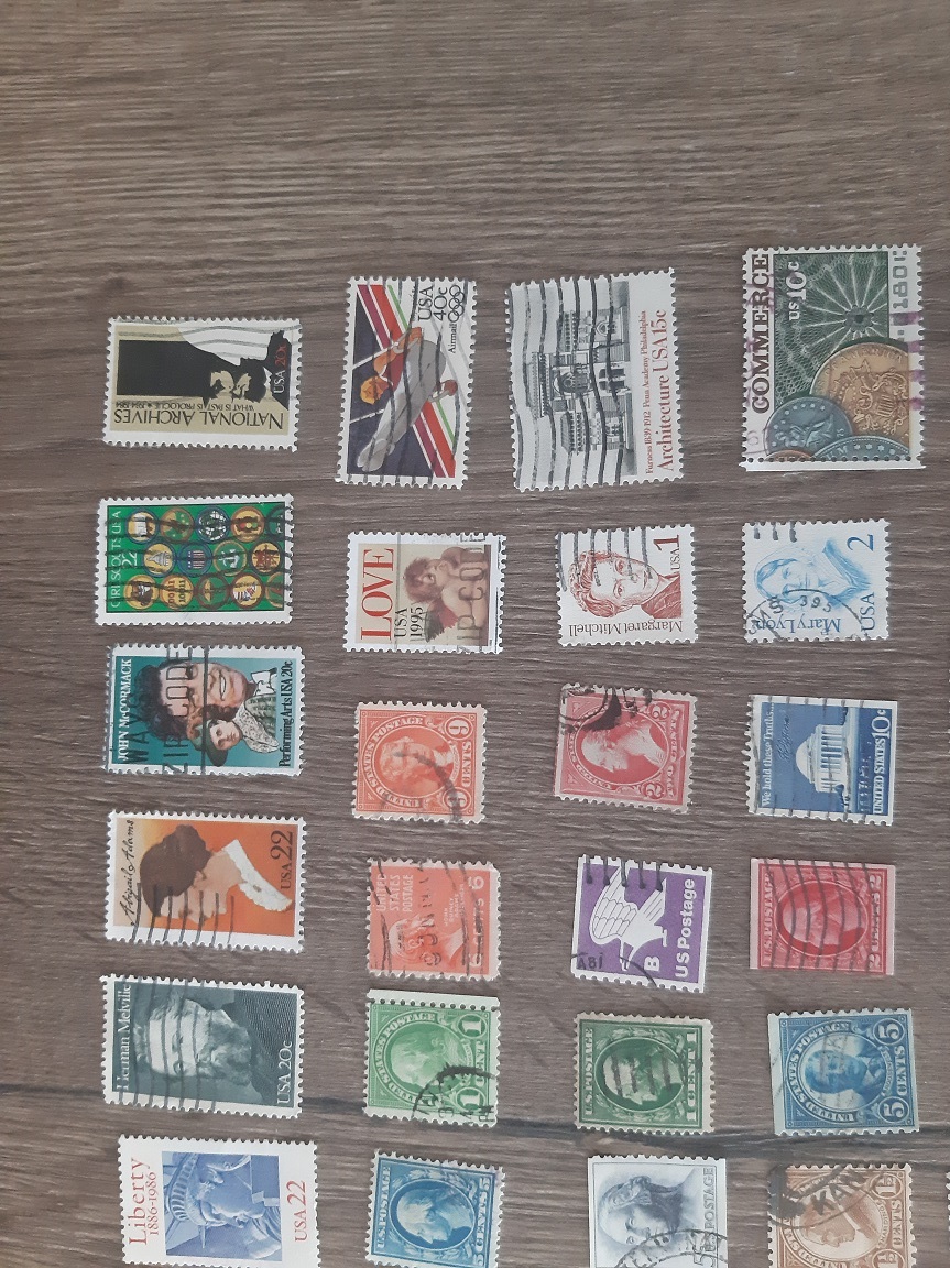 USA, razené známky, každá iná. 100 KS.