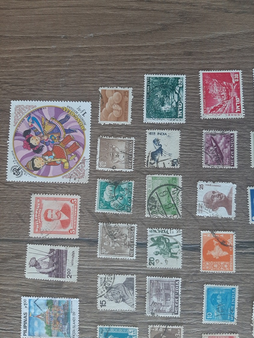 ÁZIA, razené známky, každá iná. 100 KS.