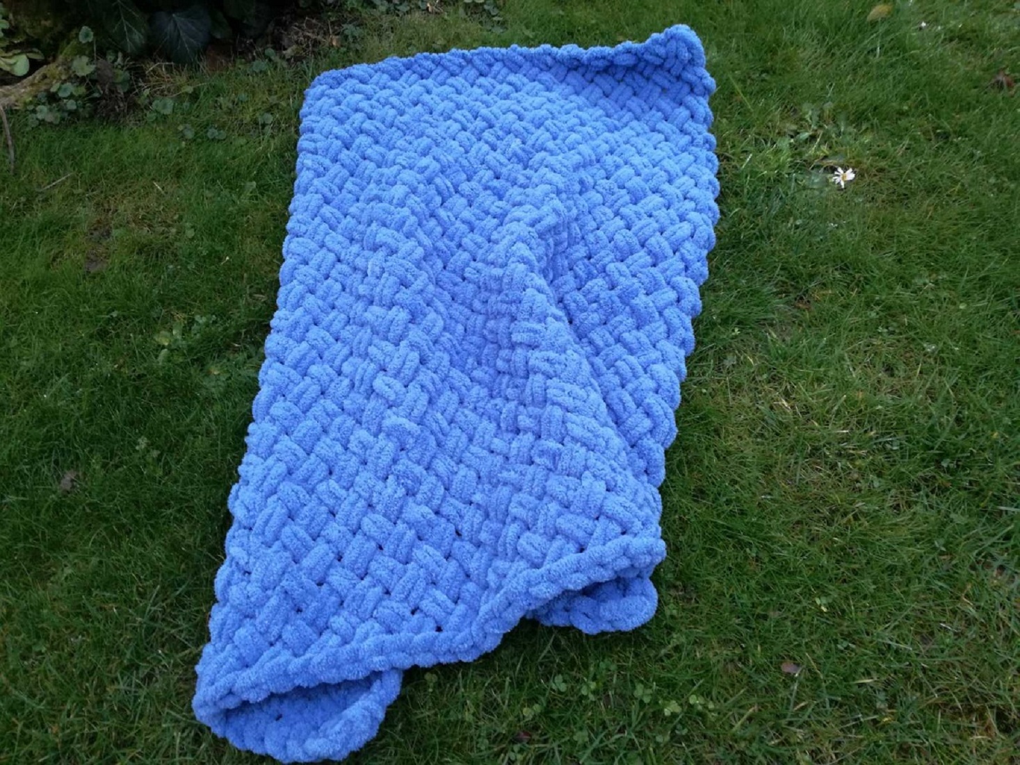 DEKA 74 cm x 76 cm - MODRÁ.