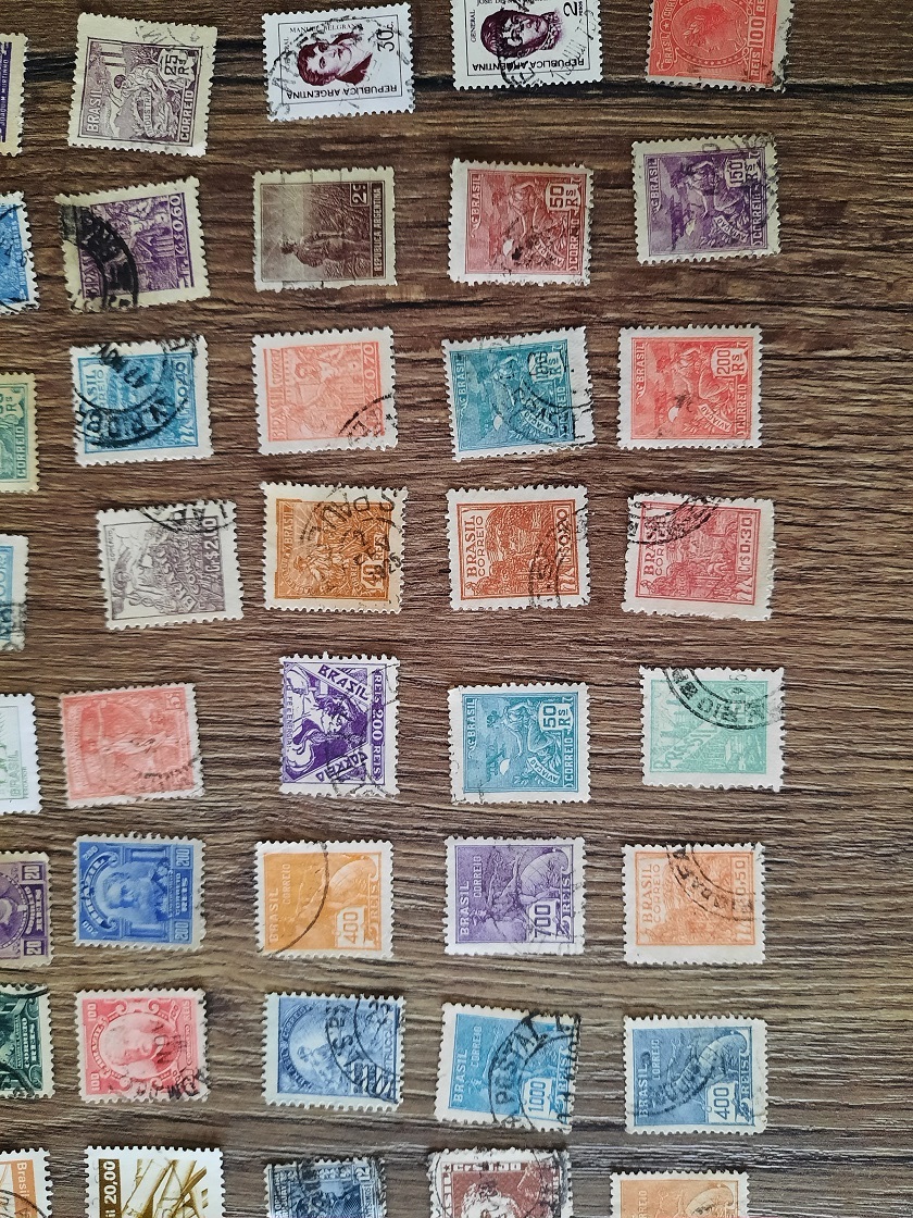JUŽNÁ AMERIKA, razené známky, každá iná. 100 KS.