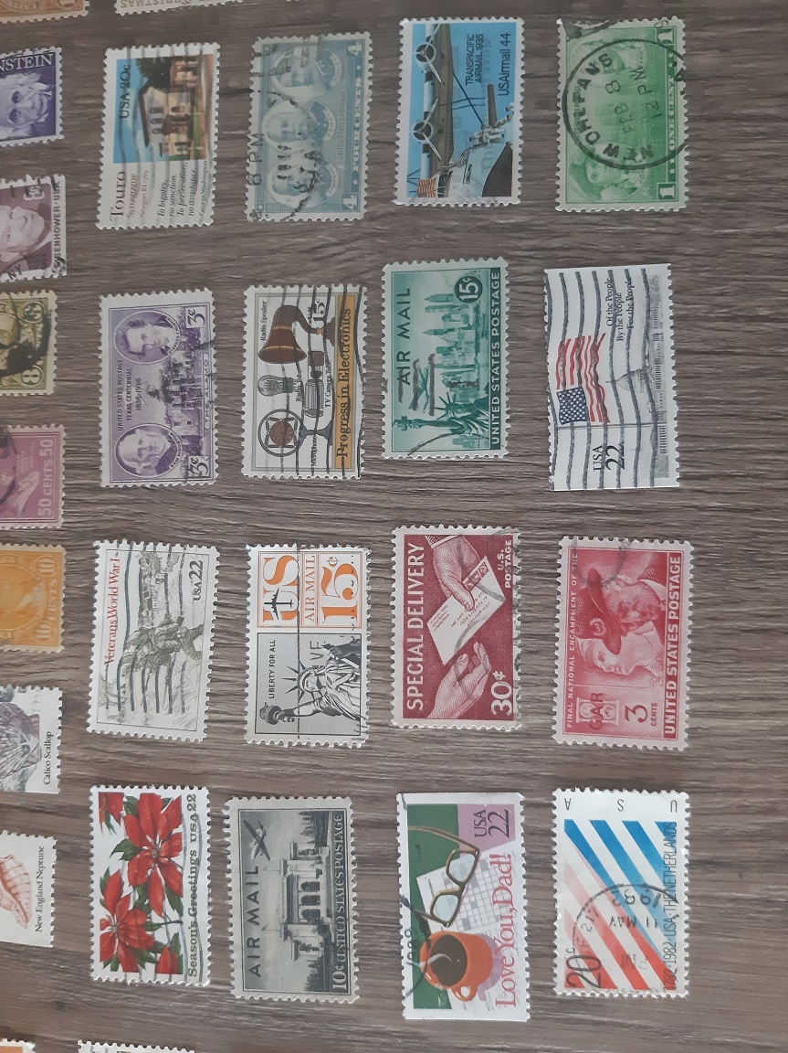 USA, razené známky, každá iná. 100 KS.