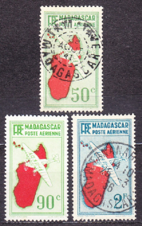 MADAGASCAR 1935, Michel 214, 218, 272, razené. KOLÓNIE. LETECKÉ - MAPA OSTROVA.