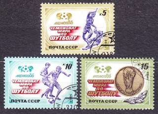 ZSSR 1986, Michel 5612-5614, razená séria. FUTBAL - MAJSTROVSTVÁ SVETA V MEXIKU.