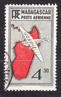MADAGASCAR 1935, Michel 221, razená. KOLÓNIE. LETECKÉ - MAPA OSTROVA.